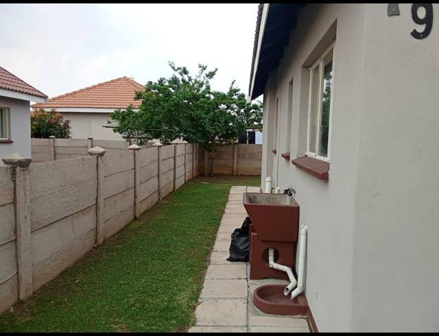 2 BEDROOM HOUSE FOR SALE IN FREEDOM PARK B